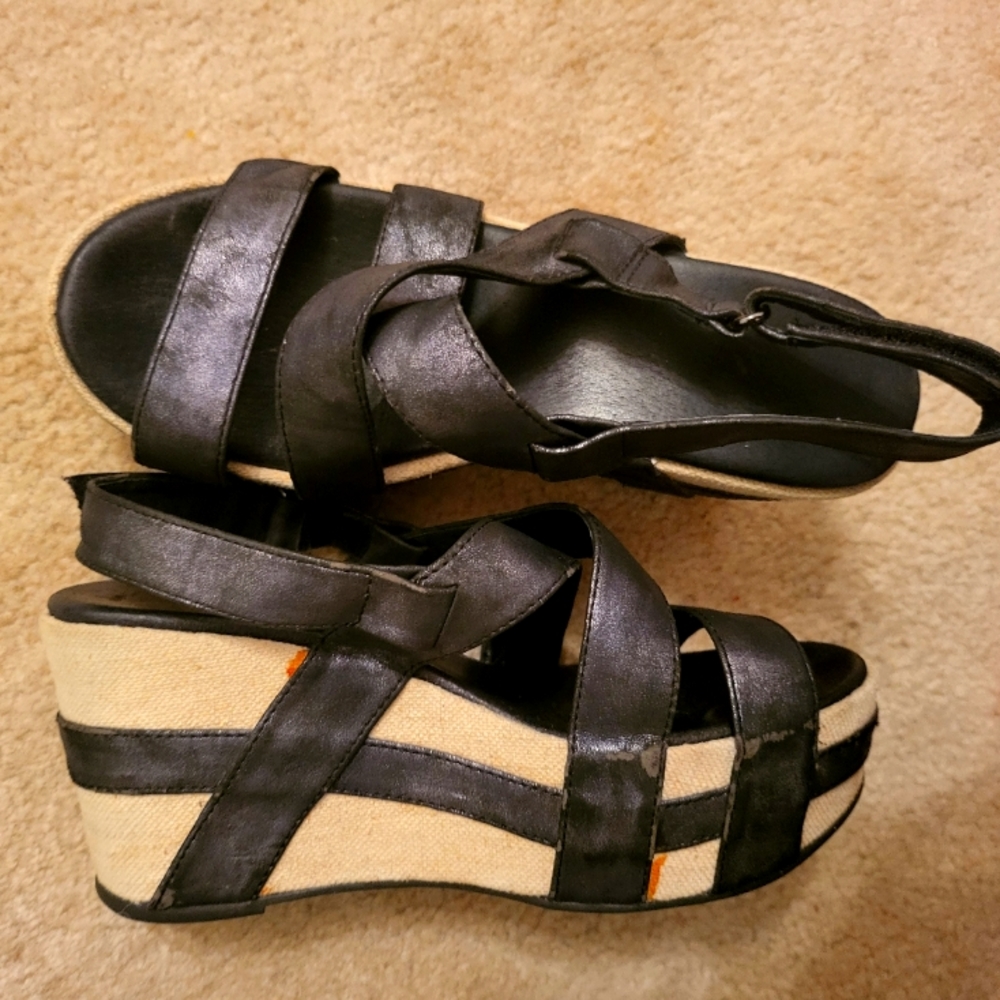 Antelope Wedges size 36 black
